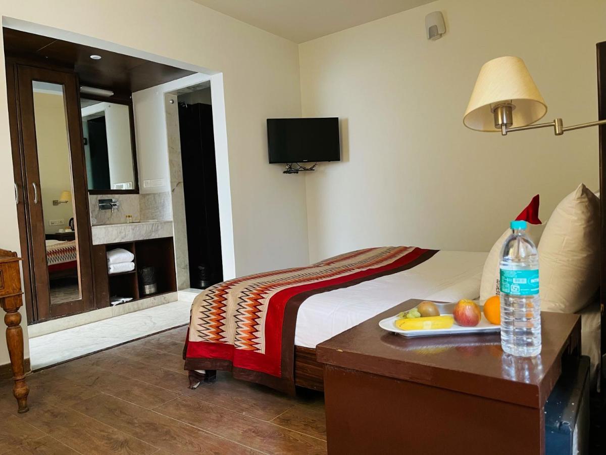 The Orion Express Hotel Jaipur Exterior photo